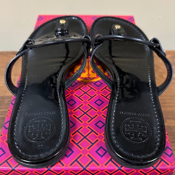 Tory Burch Miller Printed Patent Leather Sandal - Size 9 - Picture 5 of 9